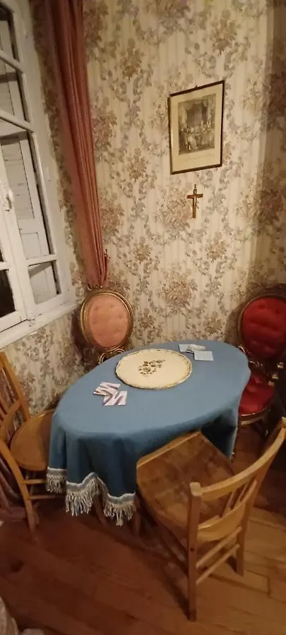 Homestay Chez Virginie Apartment Lourdes France