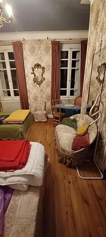 Homestay Chez Virginie Apartment Lourdes