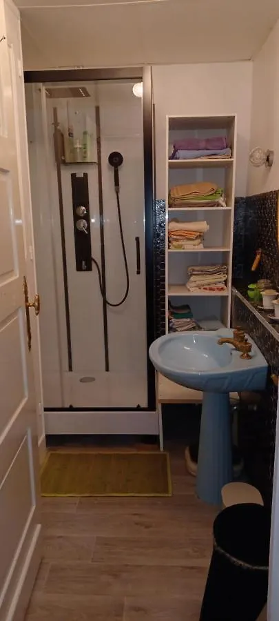 Chez Virginie Apartment Lourdes Homestay